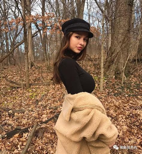 @sophiemudd Ins账号 .